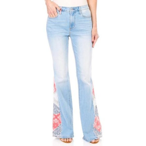 Driftwood Jeans Farrah Flare Patchwork Bandanna Print Insert Light Wash🆕NWT! - Picture 2 of 16